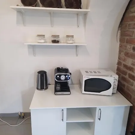 Chaloupka Ktera Ma Smrnc