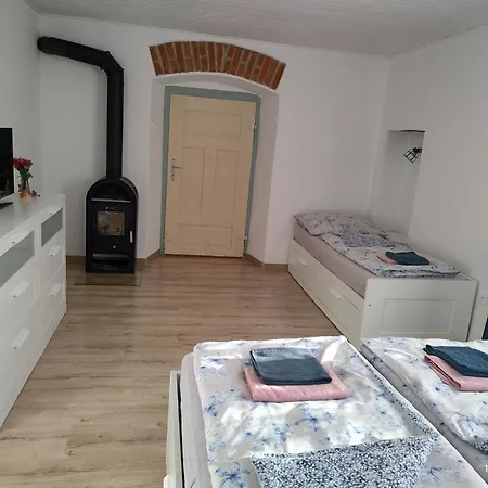 Chaloupka Ktera Ma Smrnc Vakantiehuis Čáslav